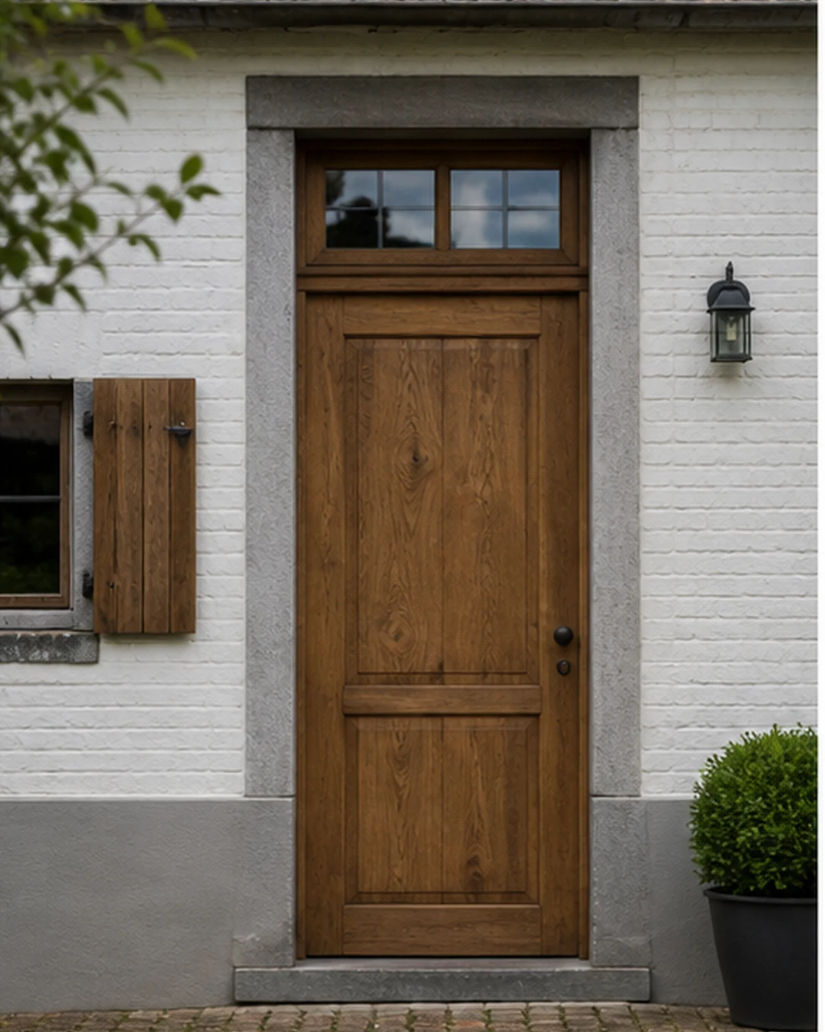 Porte en bois laquée réalisée sur mesure