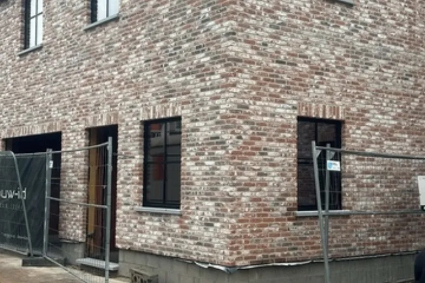 Zwarte ramen