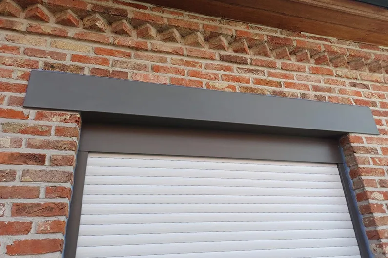 Project in Lierde opbouwrolluik